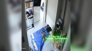 Hack camera Mẹ đang nude chụp ảnh sex thì con trai vào