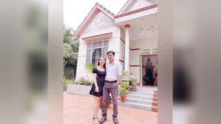 Chuốc say chú rể,hội bạn vào phòng quay clip three some với cô dâu